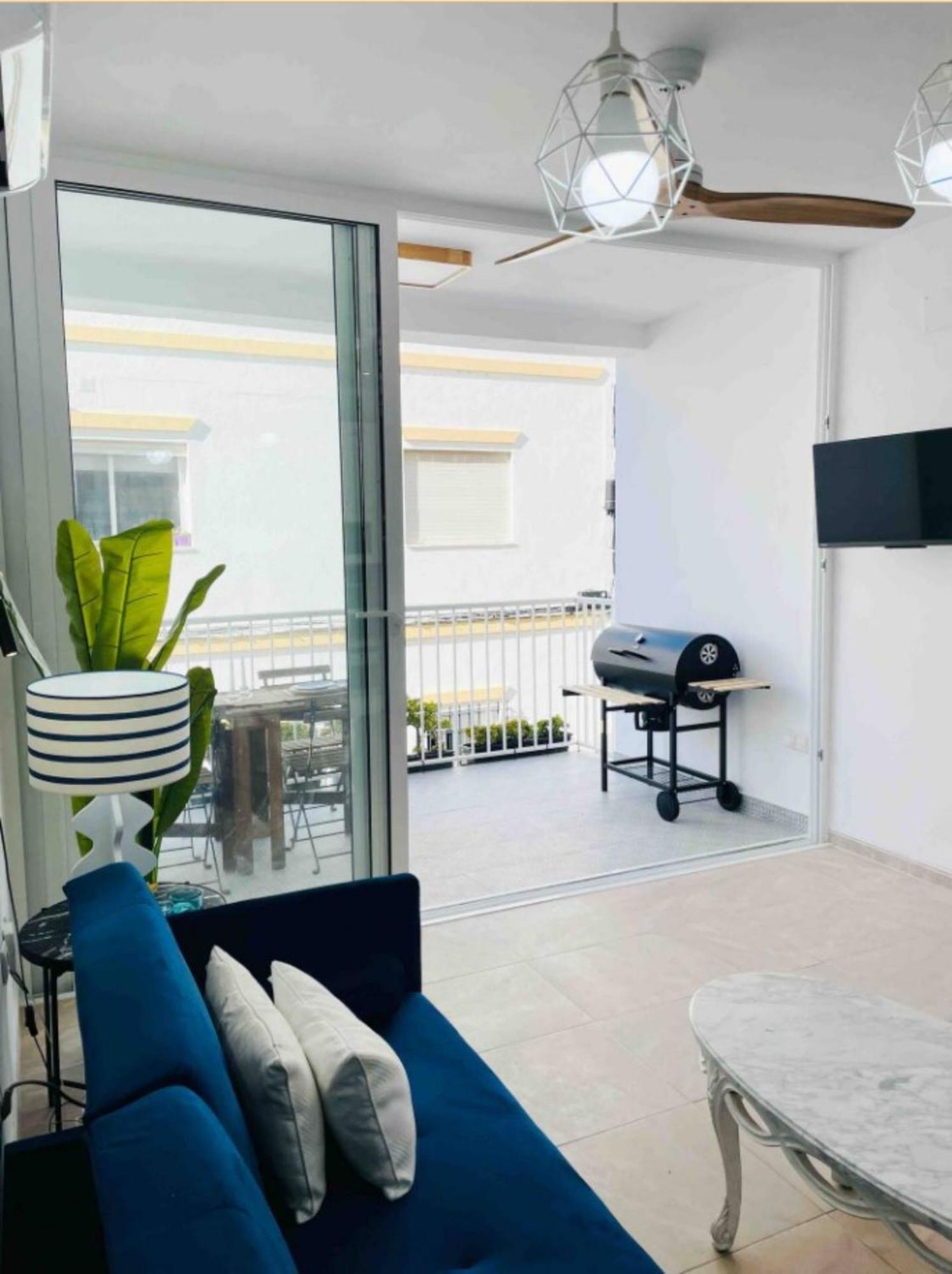 Apartamentos Alazul Jrj 科尼尔-德拉弗龙特拉 外观 照片